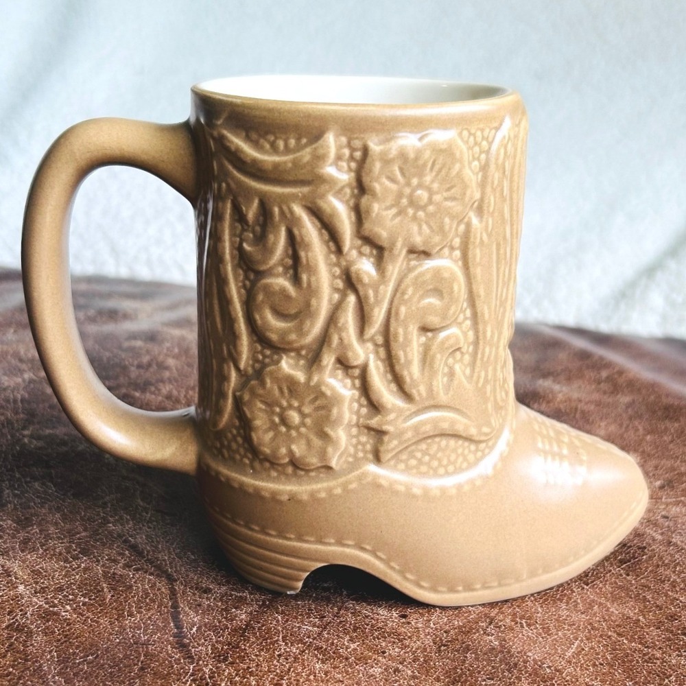 Vintage Western Cowboy Boot Ceramic Coffee Mug Tan Floral Tooled Embossed Design